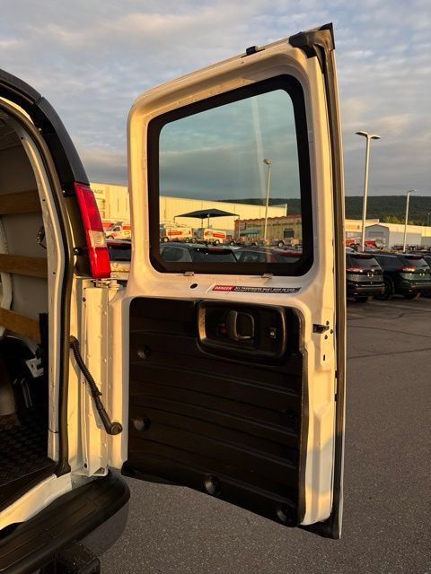 Used 2025 Chevrolet Express 2500 w/ Driver Convenience Package RWD image 20
