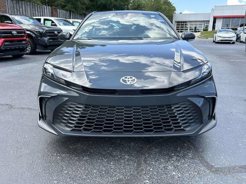 New 2026 Toyota Camry Hybrid FWD image 8