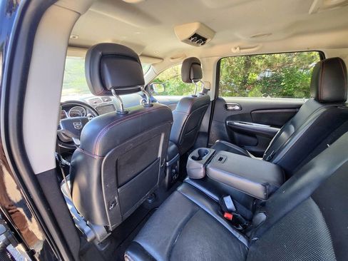 Used 2018 Dodge Journey GT FWD image 18