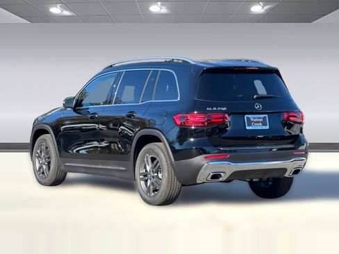 Used 2026 Mercedes-Benz GLB 250 image 3