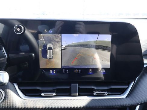 New 2026 Chevrolet Equinox LT w/ Convenience Package II image 27