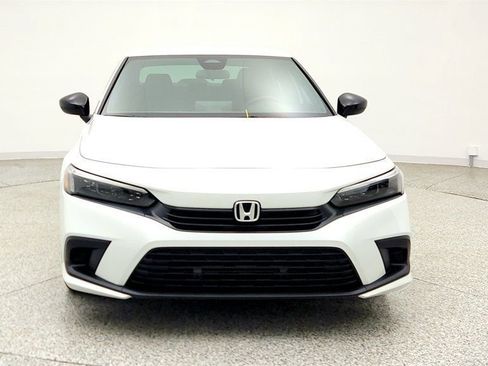 Used 2022 Honda Civic Sport image 2