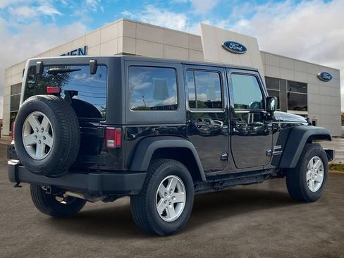 Used 2016 Jeep Wrangler Unlimited Sport w/ Quick Order Package 24S AWD/4WD image 5