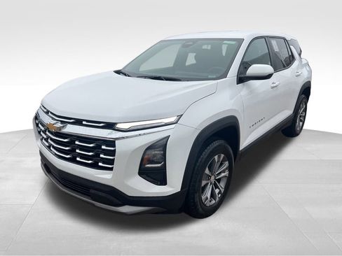 Used 2025 Chevrolet Equinox LT image 9