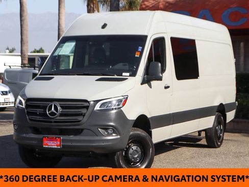 Used 2022 Mercedes-Benz Sprinter 2500 image 4