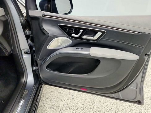 Used 2023 Mercedes-Benz EQS 580 4MATIC SUV image 25
