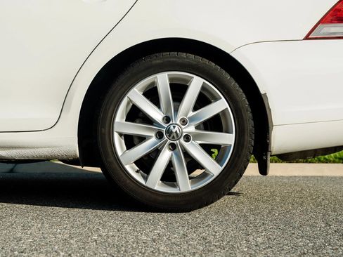 Used 2010 Volkswagen Jetta TDI FWD image 94