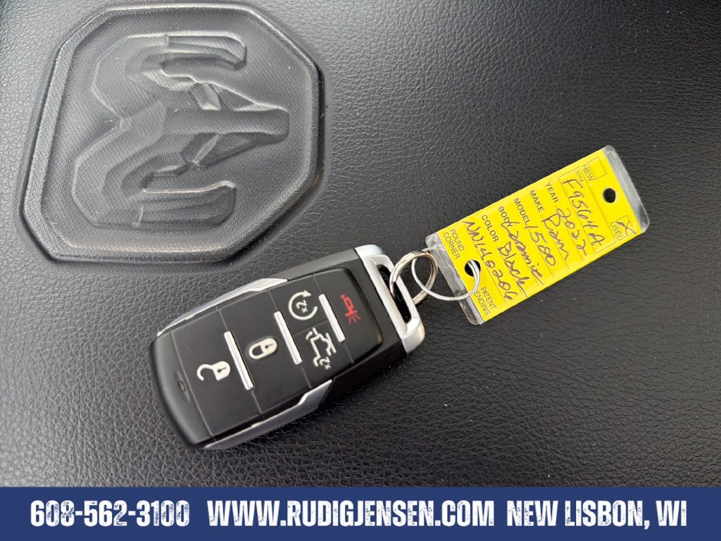 Used 2022 RAM 1500 Laramie AWD/4WD image 29