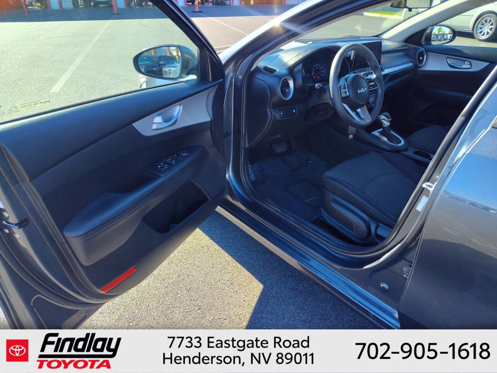 Used 2023 Kia Forte LXS FWD image 7