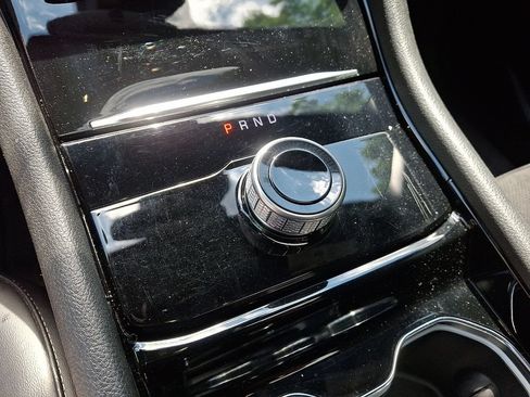 Used 2023 Jeep Grand Cherokee Altitude AWD/4WD image 16