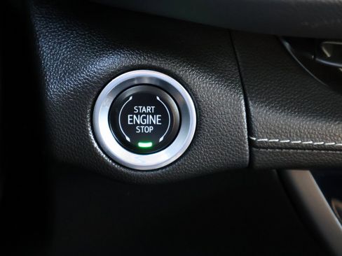 Used 2023 Buick Envision Essence image 33