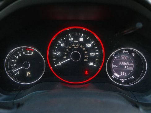 Used 2017 Honda HR-V LX image 19