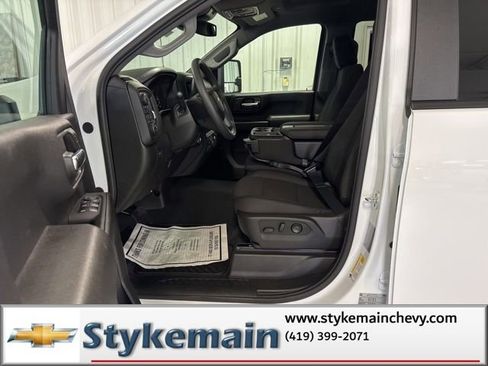 New 2026 Chevrolet Silverado 2500 Custom w/ Custom Value Package image 32