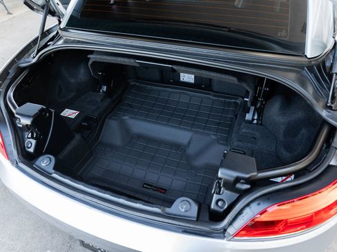 Used 2009 BMW Z4 sDrive35i image 38