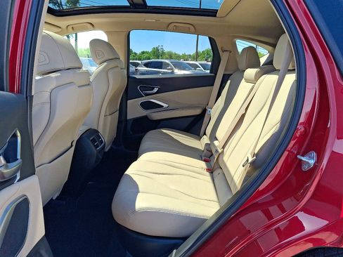 Used 2024 Acura RDX SH-AWD image 11