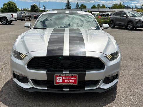 Used 2017 Ford Mustang Premium RWD image 5