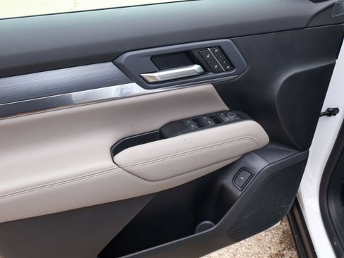 New 2027 GMC Terrain Elevation w/ Elevation Premium Package FWD image 9