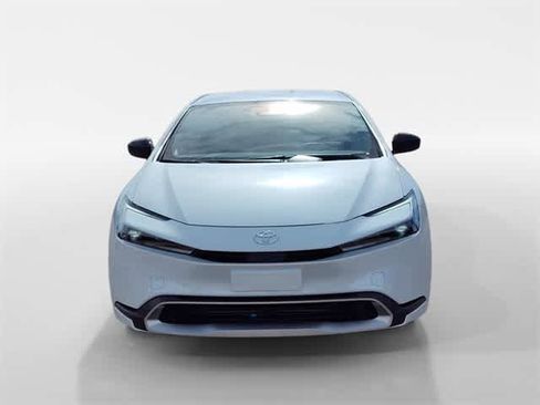 Used 2024 Toyota Prius Prime SE image 9