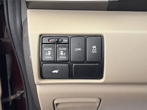 Used 2014 Honda Odyssey EX-L image 18