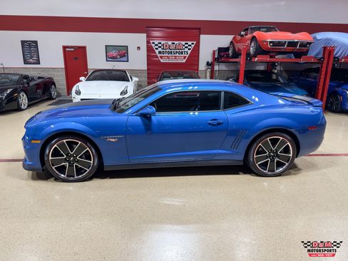 Used 2013 Chevrolet Camaro SS w/ Hot Wheels Special Edition RWD image 2