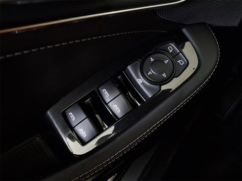 Used 2023 Cadillac CT5 Luxury image 25