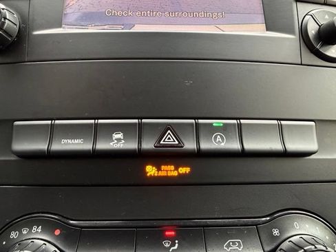 Used 2020 Mercedes-Benz Metris image 30