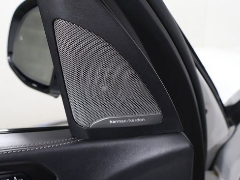 Used 2024 BMW X7 xDrive40i w/ Executive Package image 44