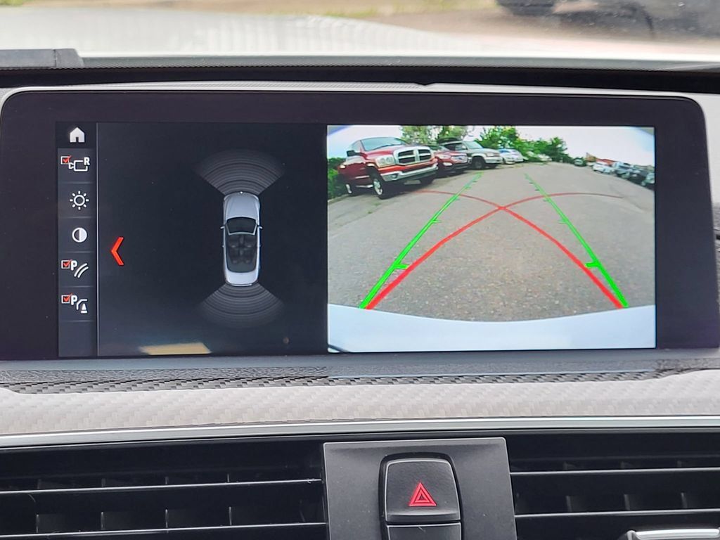 Used 2020 BMW M4 Convertible RWD image 28