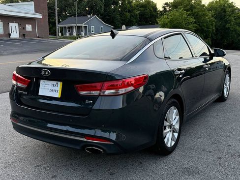 Used 2016 Kia Optima EX w/ Premium Package FWD image 10