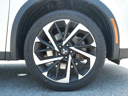 Used 2024 Mitsubishi Outlander SE FWD image 5