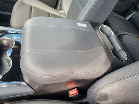 New 2026 Chevrolet Suburban LS image 35