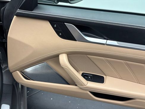 Certified 2022 Porsche 911 Turbo AWD/4WD image 19