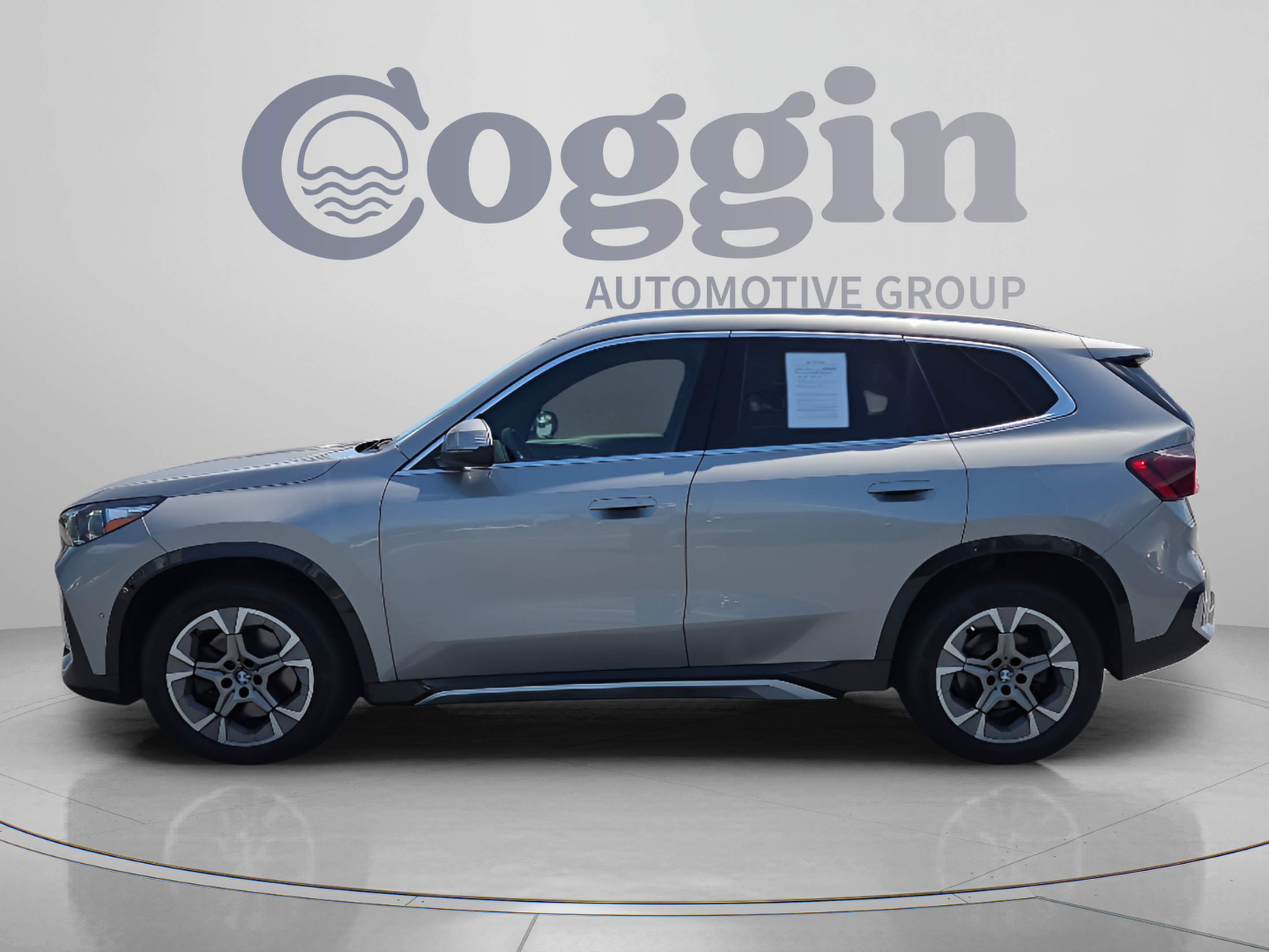 Certified 2026 BMW X1 xDrive28i w/ Convenience Package AWD/4WD image 2