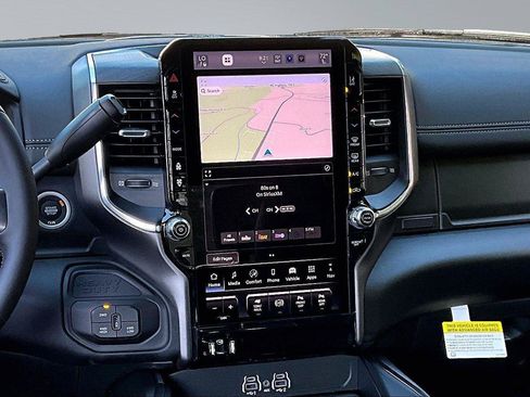 New 2026 RAM 2500 Laramie AWD/4WD image 8