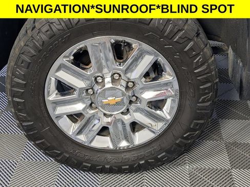Used 2024 Chevrolet Silverado 2500 High Country w/ Max Trailering Package AWD/4WD image 8