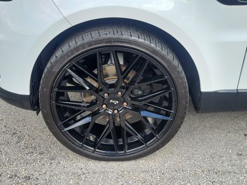 Used 2018 Land Rover Range Rover Sport SE AWD/4WD image 28