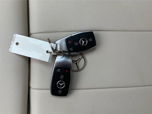 Used 2020 Mercedes-Benz GLB 250 4MATIC image 37