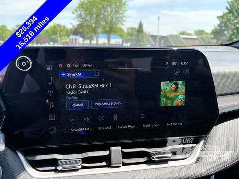 Used 2025 Chevrolet Equinox LT w/ Convenience Package II FWD image 19
