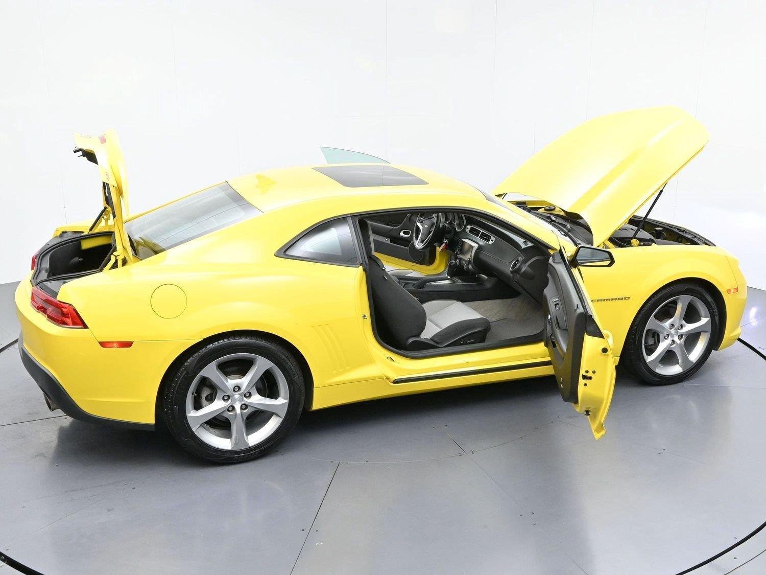 Used 2015 Chevrolet Camaro LT w/ RS Package RWD image 36