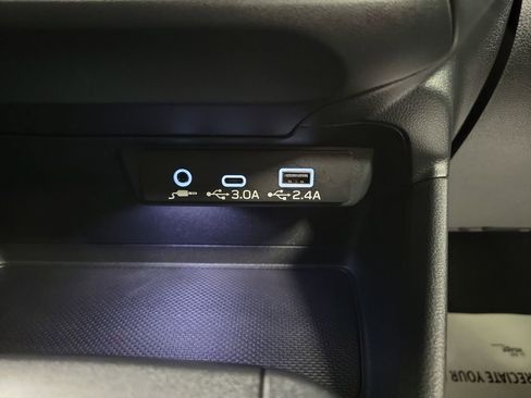 Used 2025 Subaru Impreza 2.0i Sport image 17