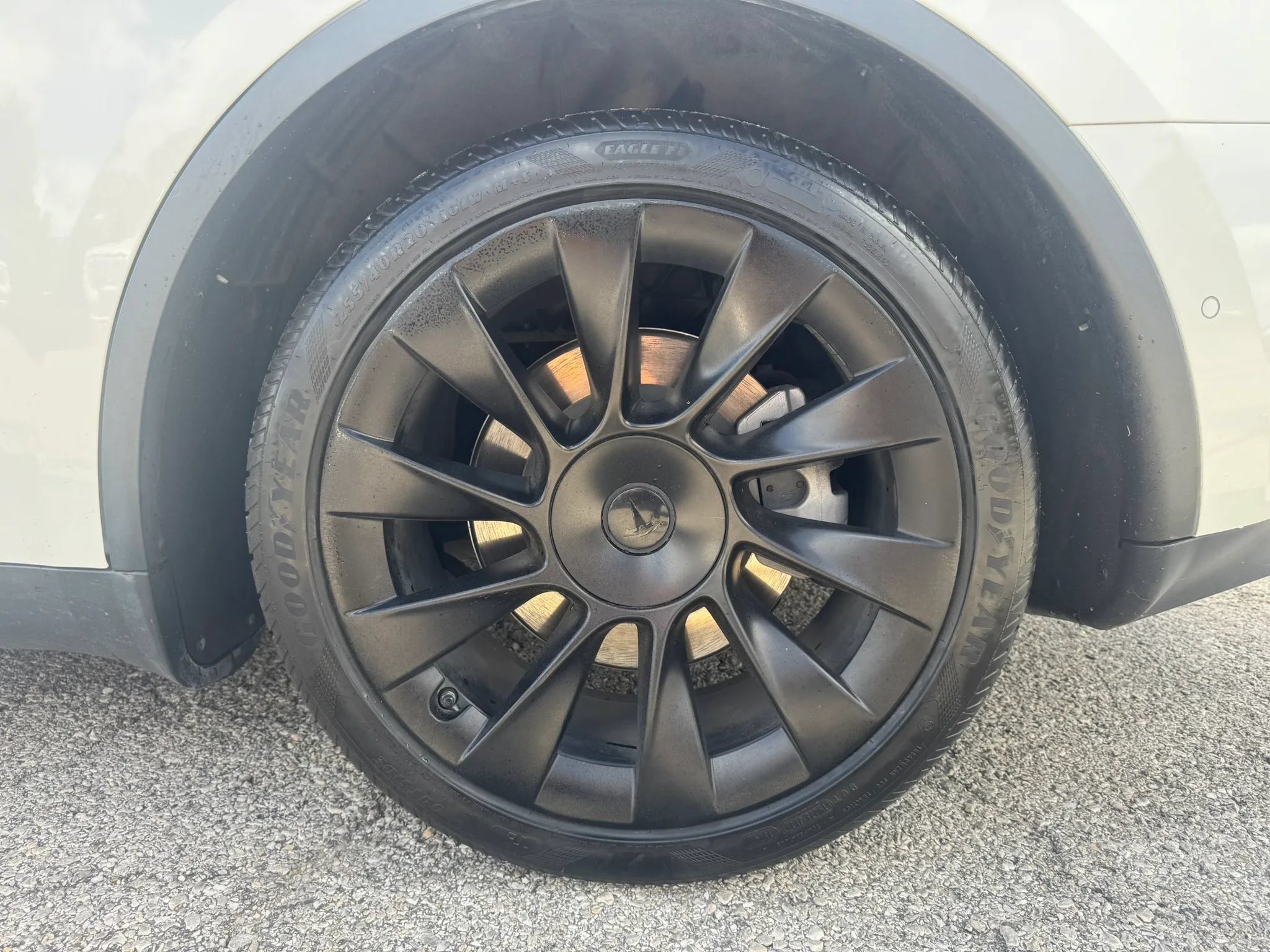 Used 2021 Tesla Model Y Long Range AWD/4WD image 20