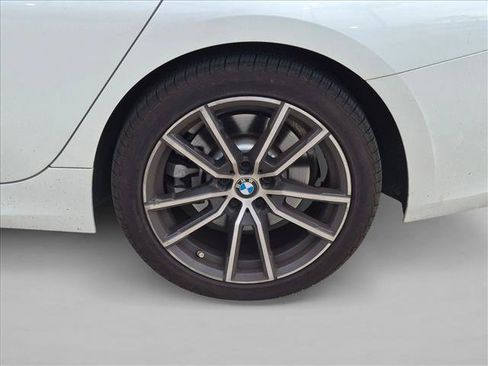 Used 2020 BMW 330i Sedan w/ Premium Package RWD image 8