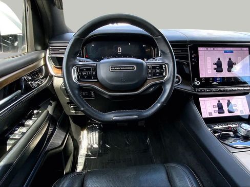 Used 2022 Jeep Grand Wagoneer Series I AWD/4WD image 6