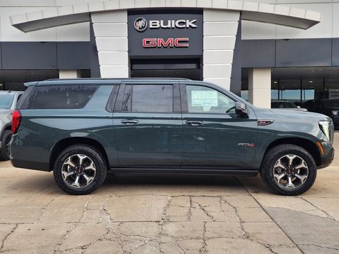 New 2026 GMC Yukon XL AT4 Ultimate image 2