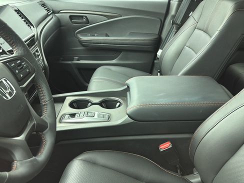 Certified 2025 Honda Ridgeline TrailSport image 2