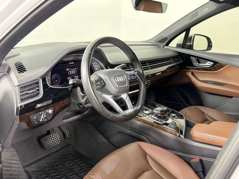 Used 2017 Audi Q7 3.0T Prestige image 4