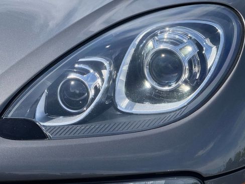 Used 2018 Porsche Macan S AWD/4WD image 24