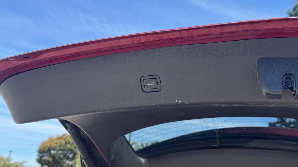 Used 2019 Buick Enclave Essence FWD image 5