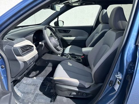 Used 2025 Subaru Forester Premium AWD/4WD image 10