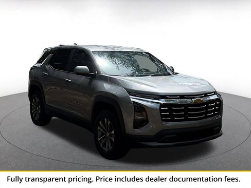 Used 2025 Chevrolet Equinox LT AWD/4WD image 1